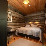 Rukanlumokelo Holiday home *